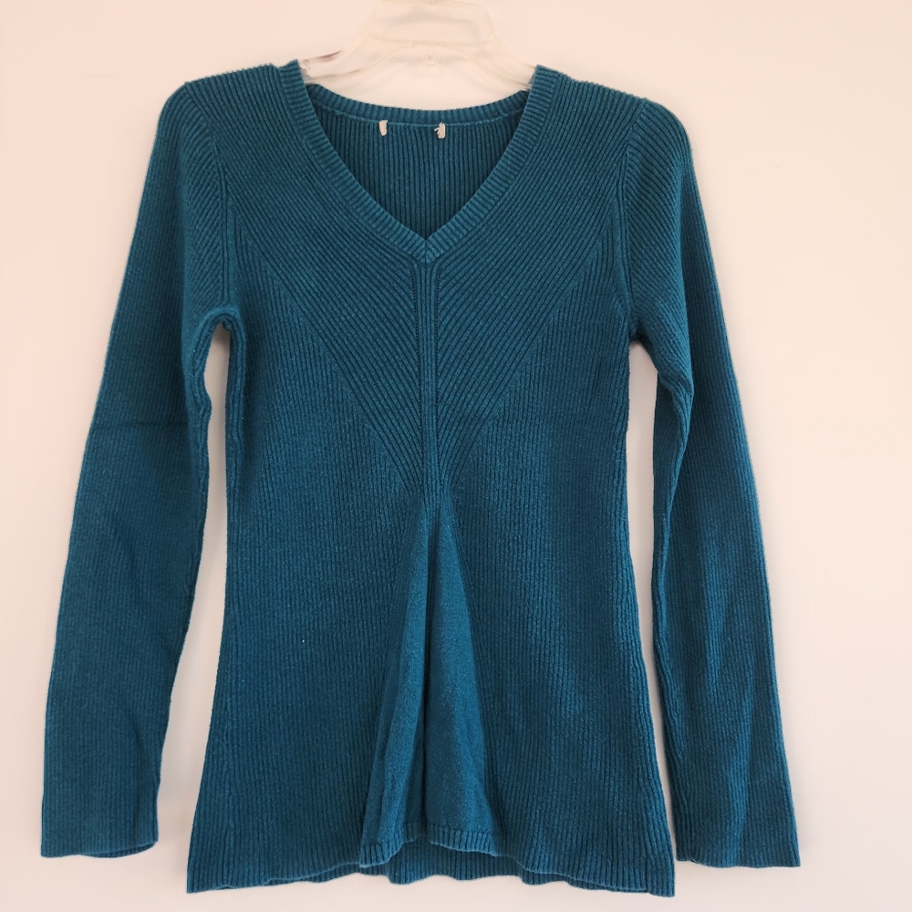 Elegant Teal V-Neck Sweater for Women